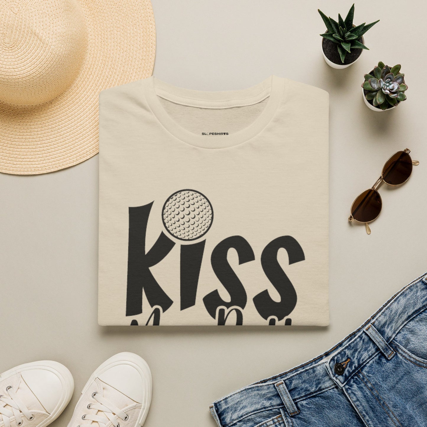 Kiss my putt T-shirt